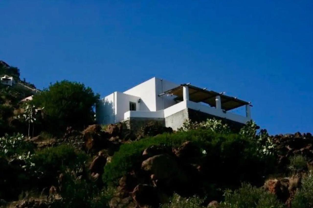 Villa The House Of The Rock Alicudi Exterior foto